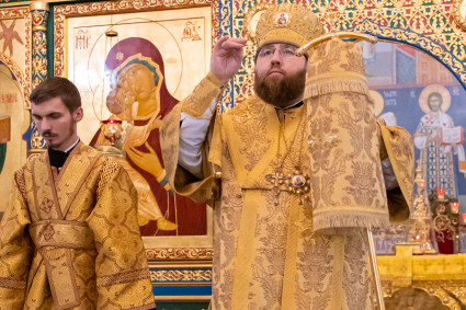 Митрополит Игнатий совершил всенощное бдение в Свято-Никольском мужском монастыре г. Саратова