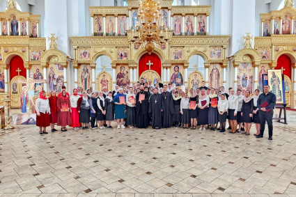 В Николо-Тихвинском храме прошел пасхальный хоровой фестиваль