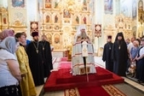 Всенощное бдение в Покровском храме Саратова