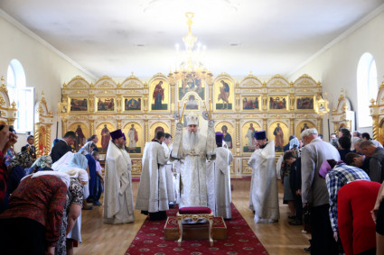 Божественная литургия в храме в честь Казанской иконы Божией Матери р.п.Татищево