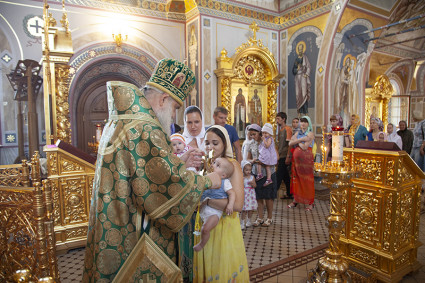 Божественная литургия в Свято-Троицком кафедральном соборе г. Саратова