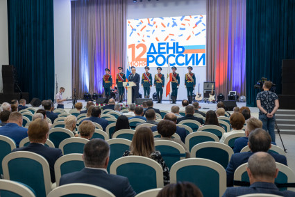 Митрополит Игнатий принял участие в торжественном мероприятии ко Дню России