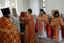 Божественная литургия в Свято-Никольском мужском монастыре Саратова