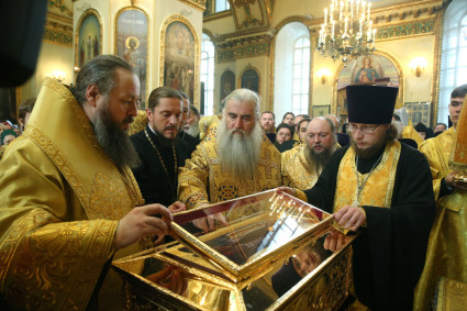 Саратовской епархии передана часть мощей святителя Иннокентия, епископа Саратовского и Пензенского