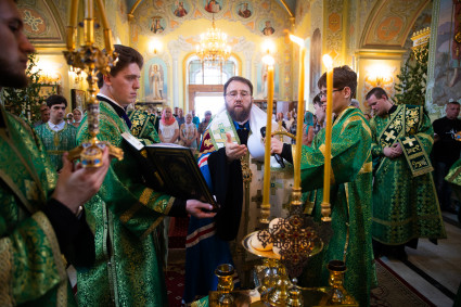 Митрополит Игнатий совершил всенощное бдение в Покровском соборе г. Саратова