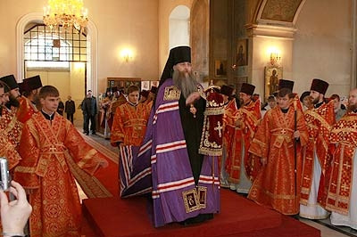 День памяти мученика Лонгина сотника — день тезоименитства Епископа Саратовского и Вольского Лонгина. Божественная литургия
