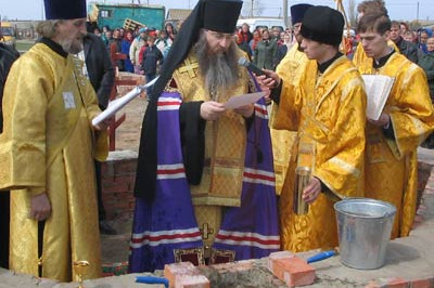 Чин закладки храма в честь иконы Божией Матери «Казанская». Cело Мироновка Питерского района.