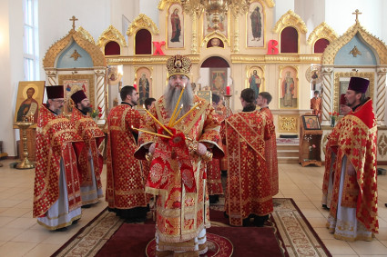 Божественная литургия в храме в честь Казанской иконы Божией Матери г. Саратова