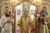 Божественная Литургия в храме святых первоверховных апостолов Петра и Павла г.Красноармейска