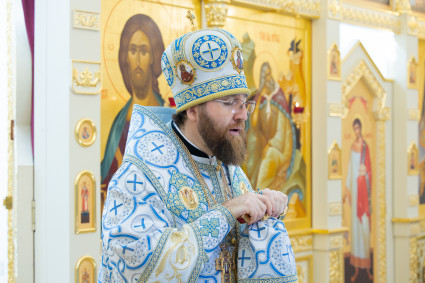 Митрополит Игнатий совершил Божественную литургию в храме Владимирской иконы Божией Матери г. Саратова