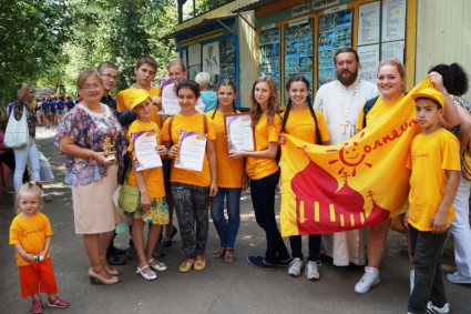 Воспитанники лагеря «Солнечный» стали лауреатами открытого городского фестиваля художественного творчества «Радуга талантов»