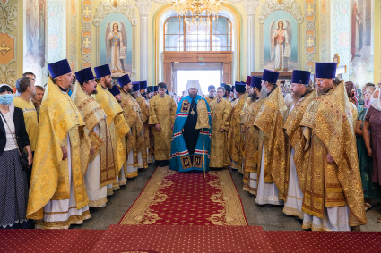 Исполнился год со дня первого богослужения митрополита Игнатия на саратовской земле