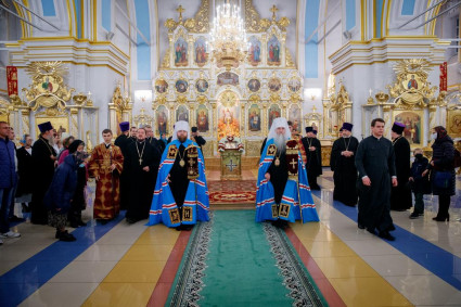Митрополит Игнатий поздравил с юбилеем митрополита Лонгина