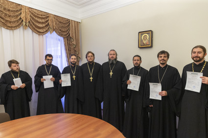 В СПДС завершилось обучение очередной группы священнослужителей на курсах повышения квалификации