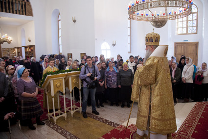 Божественная литургия в храме во имя святых равноапостольных Кирилла и Мефодия г. Саратова