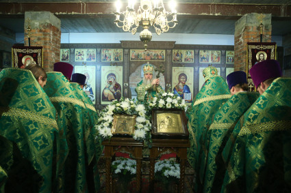 Божественная литургия в храме во имя преподобного Сергия Радонежского г.Саратова