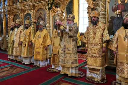 Божественная литургия в Успенском кафедральном соборе г. Пензы