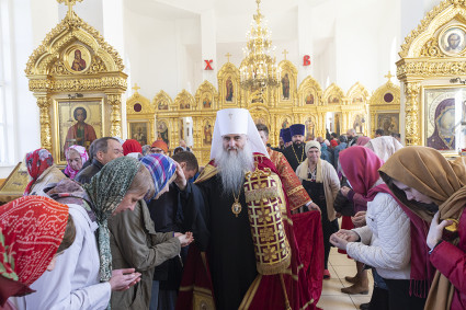 Божественная литургия в храме в честь Казанской иконы Божией Матери г. Саратова