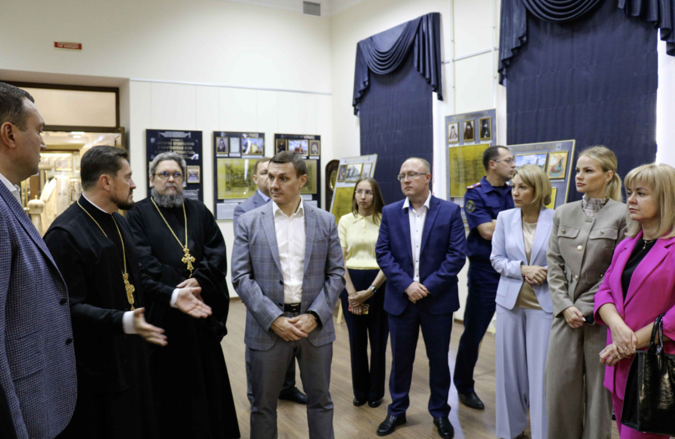 Представителям Следственного комитета рассказали о жизни и воспитании будущих пастырей