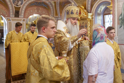 Всенощное бдение в Свято-Троицком кафедральном соборе г. Саратова