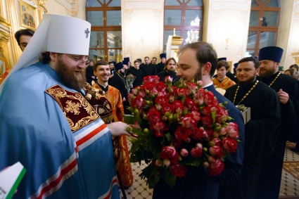 Митрополит Игнатий совершил ночную Божественную литургию в храме апостола и евангелиста Иоанна Богослова при СПДС