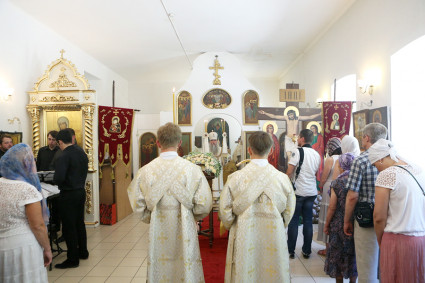 Литургия в саратовском храме во имя святой равноапостольной Марии Магдалины