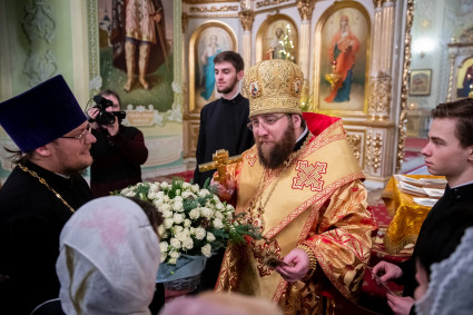 Великая рождественская вечерня в Покровском соборе г. Саратова