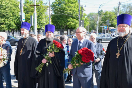 В Саратове почтили память святых равноапостольных Кирилла и Мефодия