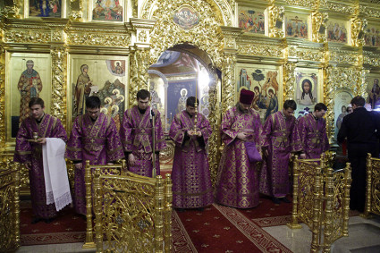 Всенощное бдение в Свято-Троицком кафедральном соборе г. Саратова