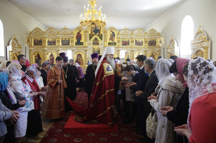 Божественная литургия в храме в честь Казанской иконы Божией Матери р.п. Татищево