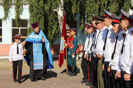 Священник поздравил кадетов с началом нового учебного года