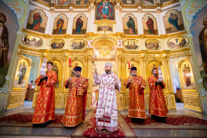 Митрополит Игнатий совершил всенощное бдение в Покровском соборе г. Саратова