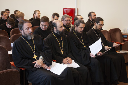 В семинарии состоялась защита выпускных квалификационных работ