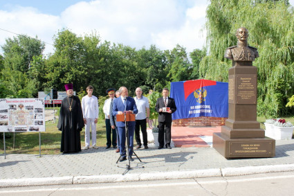 Представитель епархии и Архиерейский мужской хор приняли участие в открытии мемориала саратовцам — участникам первой мировой войны
