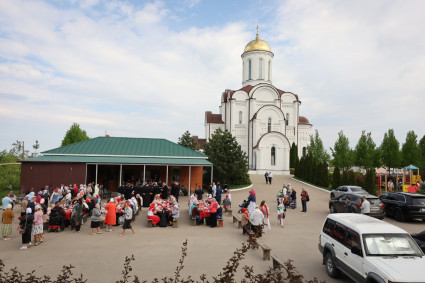 Божественная литургия в Георгиевском храме г. Саратова
