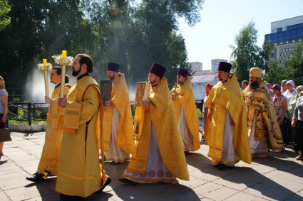 Храм Митрофана Воронежского отметил престольный праздник