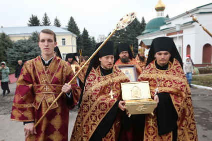 Божественная литургия в Спасо-Преображенском мужском монастыре г.Саратова