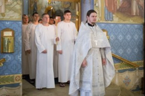 В Свято-Троицком кафедральном соборе Саратова совершена Крещальная литургия