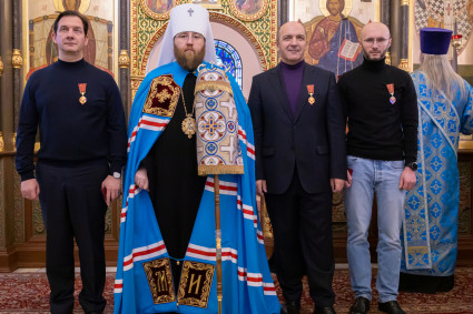 Митрополит Игнатий совершил Божественную литургию в храме в честь иконы Божией Матери «Утоли моя печали» г. Саратова