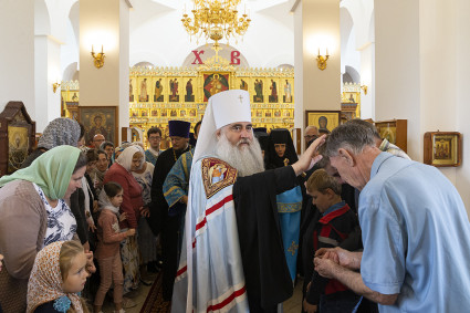 Божественная литургия в Свято-Алексиевском женском монастыре г. Саратова