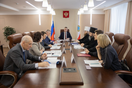 Состоялась встреча митрополита Игнатия и губернатора области