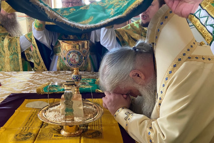 Божественная литургия в Спасо-Преображенском соборе Серафимо-Дивеевского монастыря