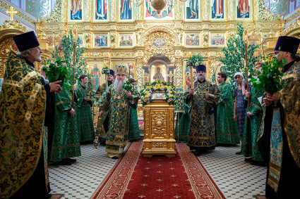 Всенощное бдение в Свято-Троицком кафедральном соборе г. Саратова