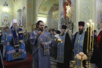 Всенощное бдение в храме в честь Покрова Пресвятой Богородицы Саратова