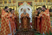Божественная литургия в Свято-Алексиевском женском монастыре Саратова