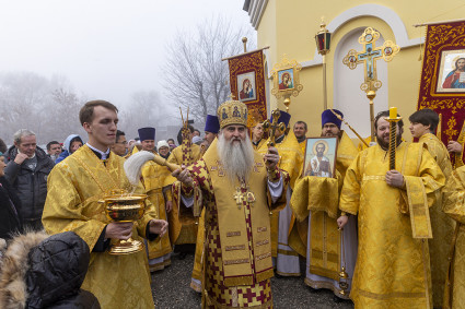 Божественная литургия в храме святителя Иоанна Златоуста г. Саратова