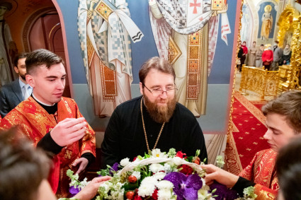 Пасхальное богослужение в Свято-Троицком кафедральном соборе г. Саратова
