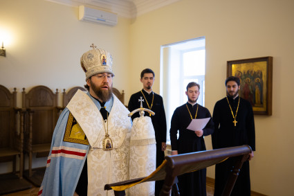 Митрополит Игнатий совершил благодарственный молебен о здравии Патриарха Кирилла
