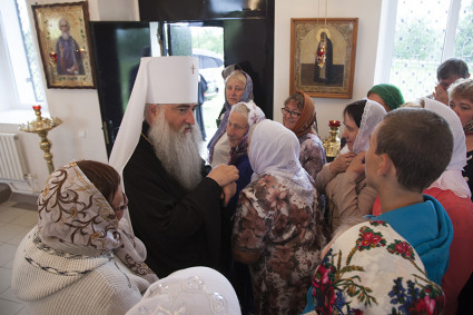 Божественная литургия в храме в честь Воскресения Христова с. Ивано-Языковка Аткарского района