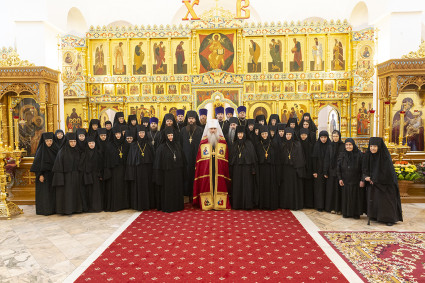 Божественная литургия в Свято-Алексиевском женском монастыре г. Саратова